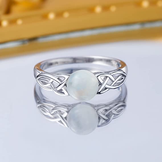 925 Sterling Silver Victorian Style Solitaire Ring 7mm Moonstone Gift for Women