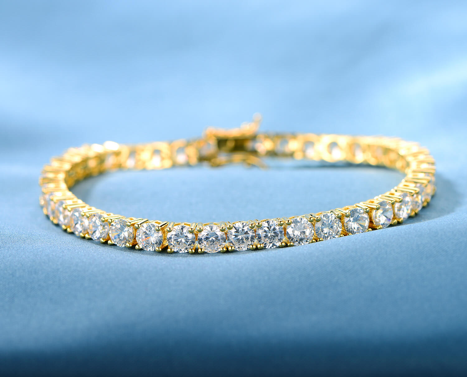GMESME 18K Gold Plated Cubic Zirconia Classic Tennis Bracelet 7.5 Inch